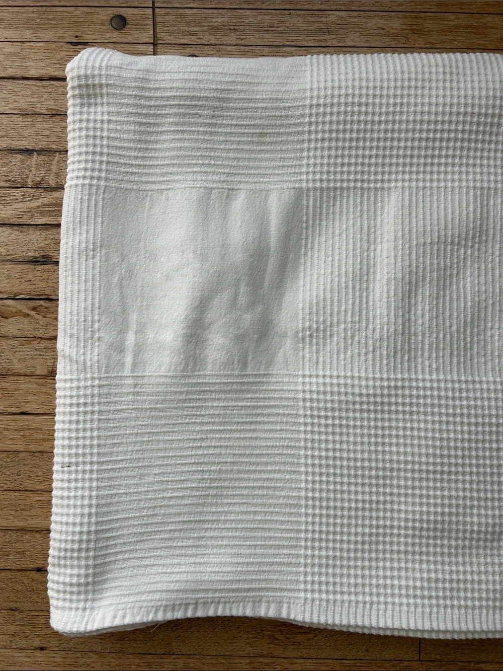 IKEA INDIRA White Textured Bedspread - Lightweight Waffle Weave king/queen